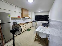 Blk 126 Yishun Street 11 (Yishun), HDB 3 Rooms #528325681